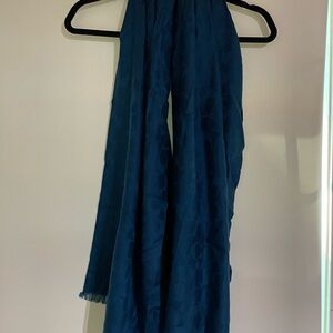Signature Coach Blue Silk Blend Scarf with Fringe Detailing 68”x48” no tag